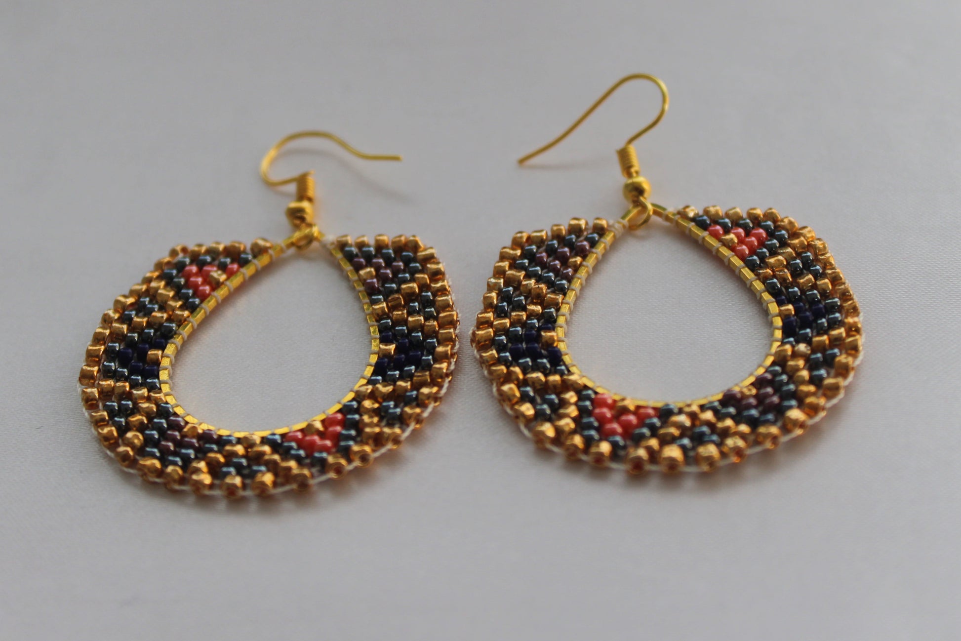 Lightweight Geometric Drop Earrings for Women